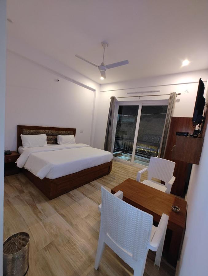 Hotel Anantam Residency Uttarkashi Bagian luar foto