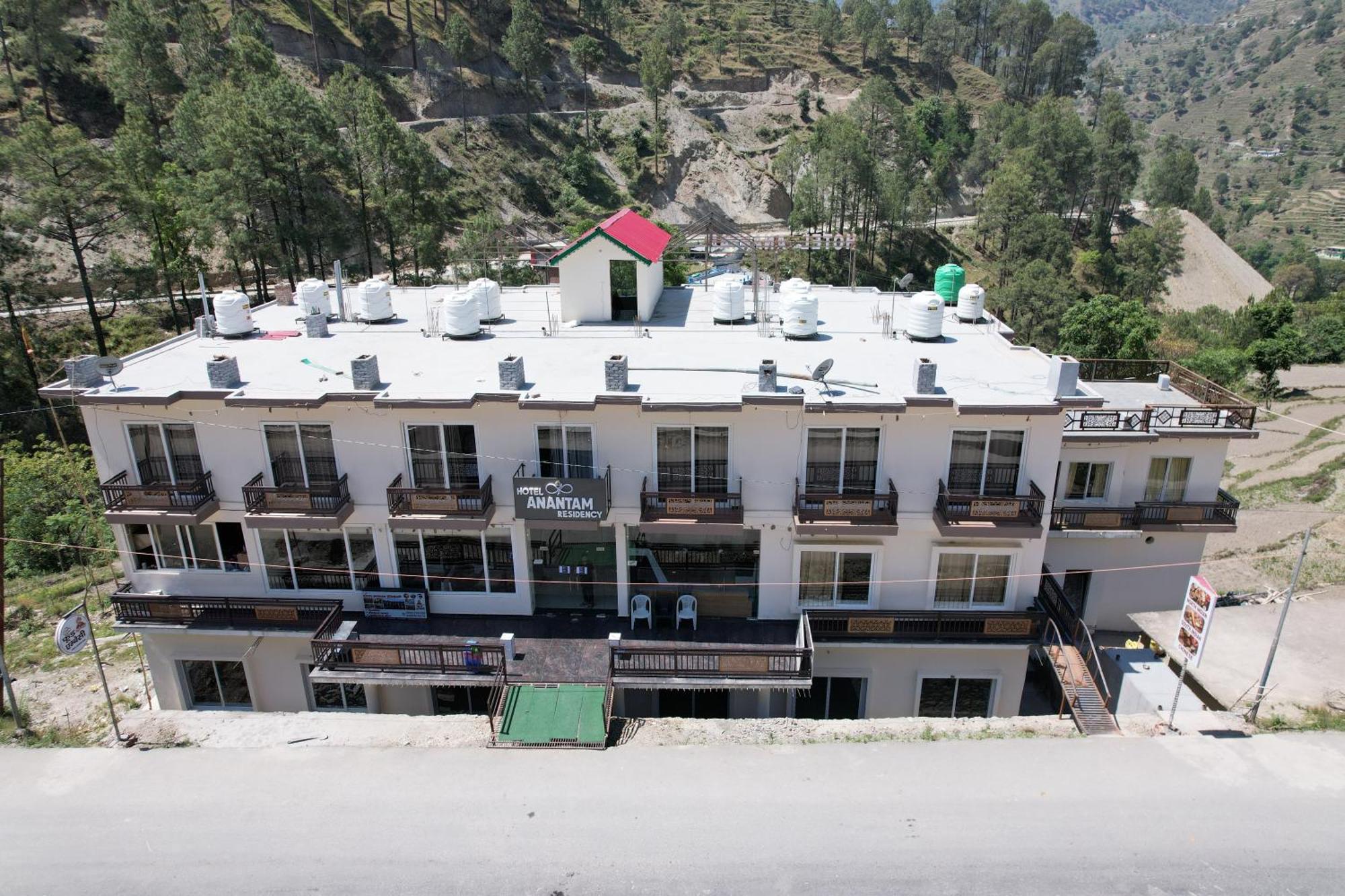 Hotel Anantam Residency Uttarkashi Bagian luar foto