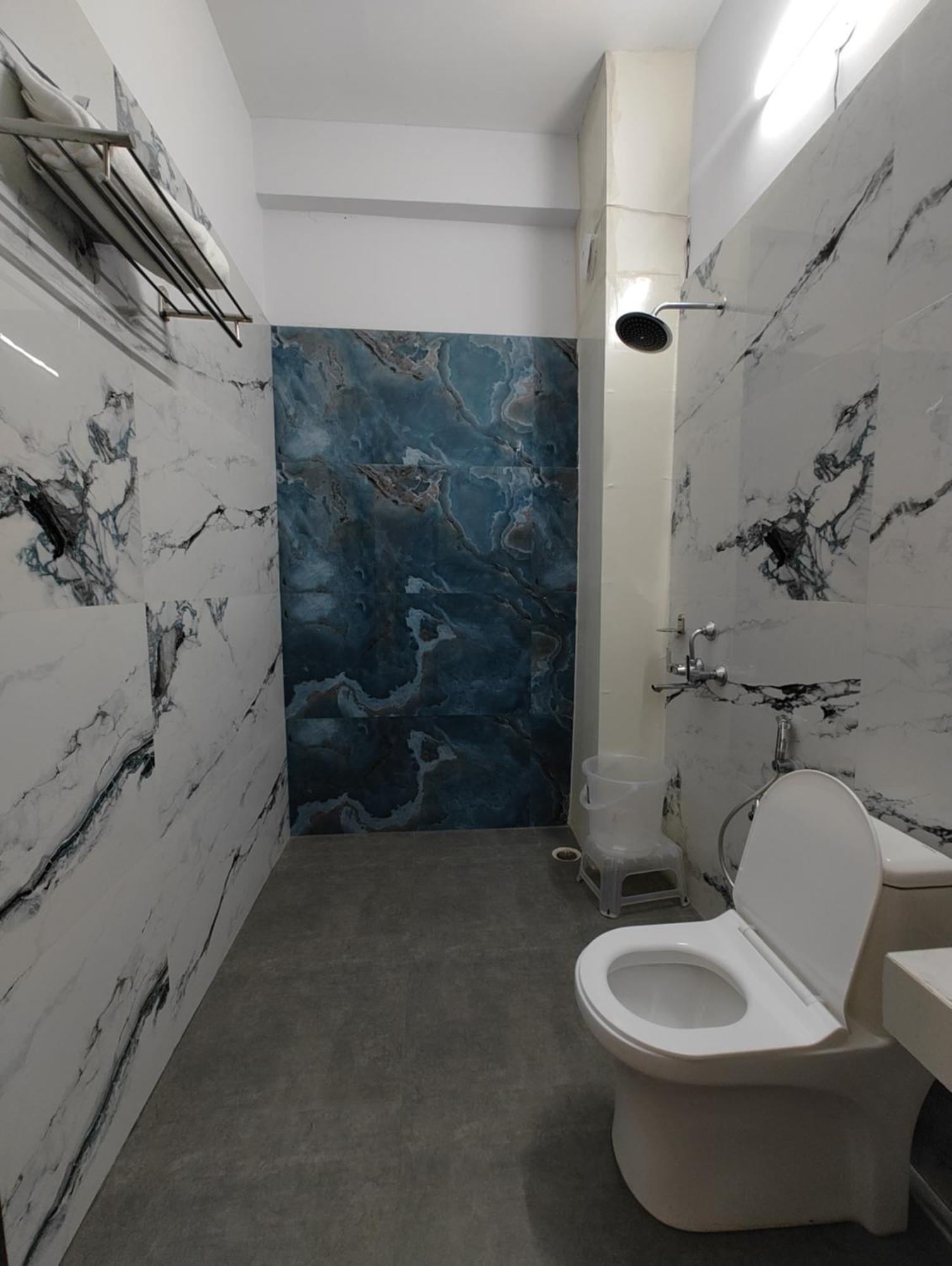 Hotel Anantam Residency Uttarkashi Ruang foto