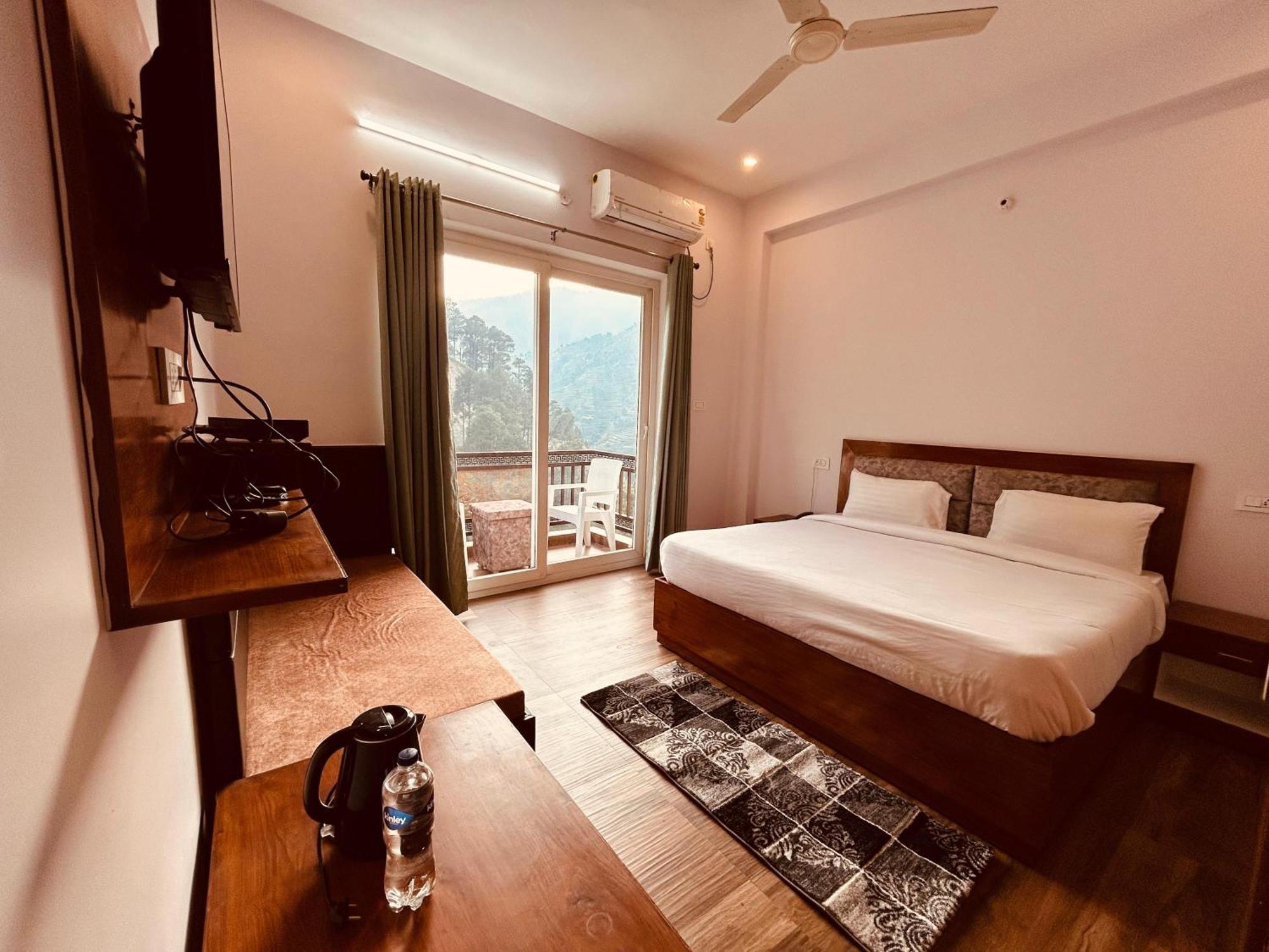 Hotel Anantam Residency Uttarkashi Bagian luar foto
